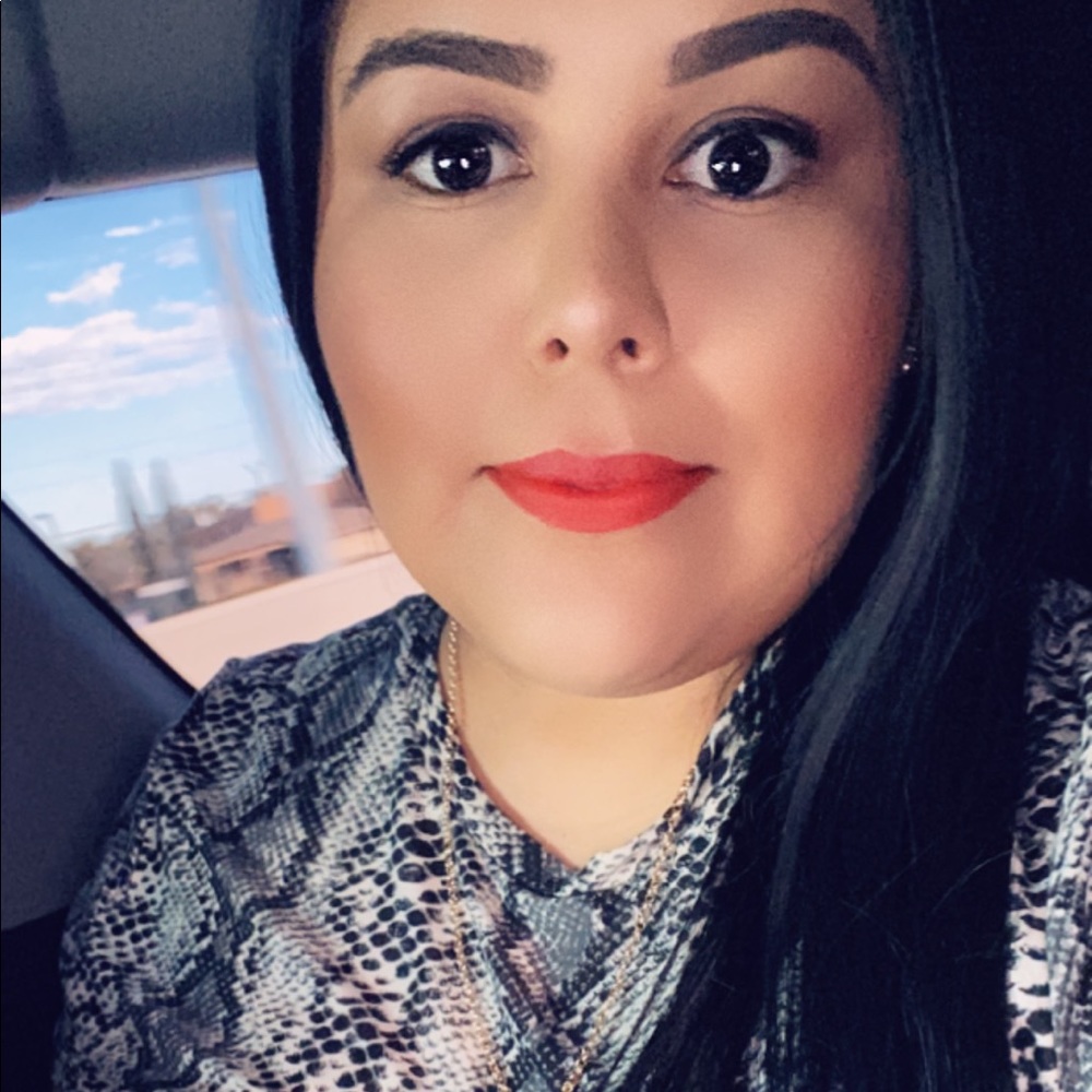 Meet your Posher, Marissa